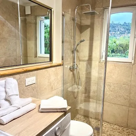 Harmonie T2-climatisation, Grand Jardin & Parking Prive Au Calme Daire