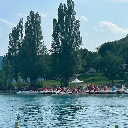 Harmonie T2-climatisation, Grand Jardin & Parking Prive Au Calme Apartmán